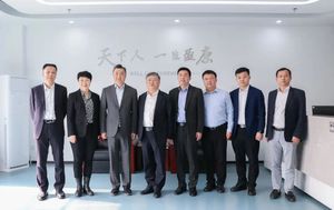文章附图